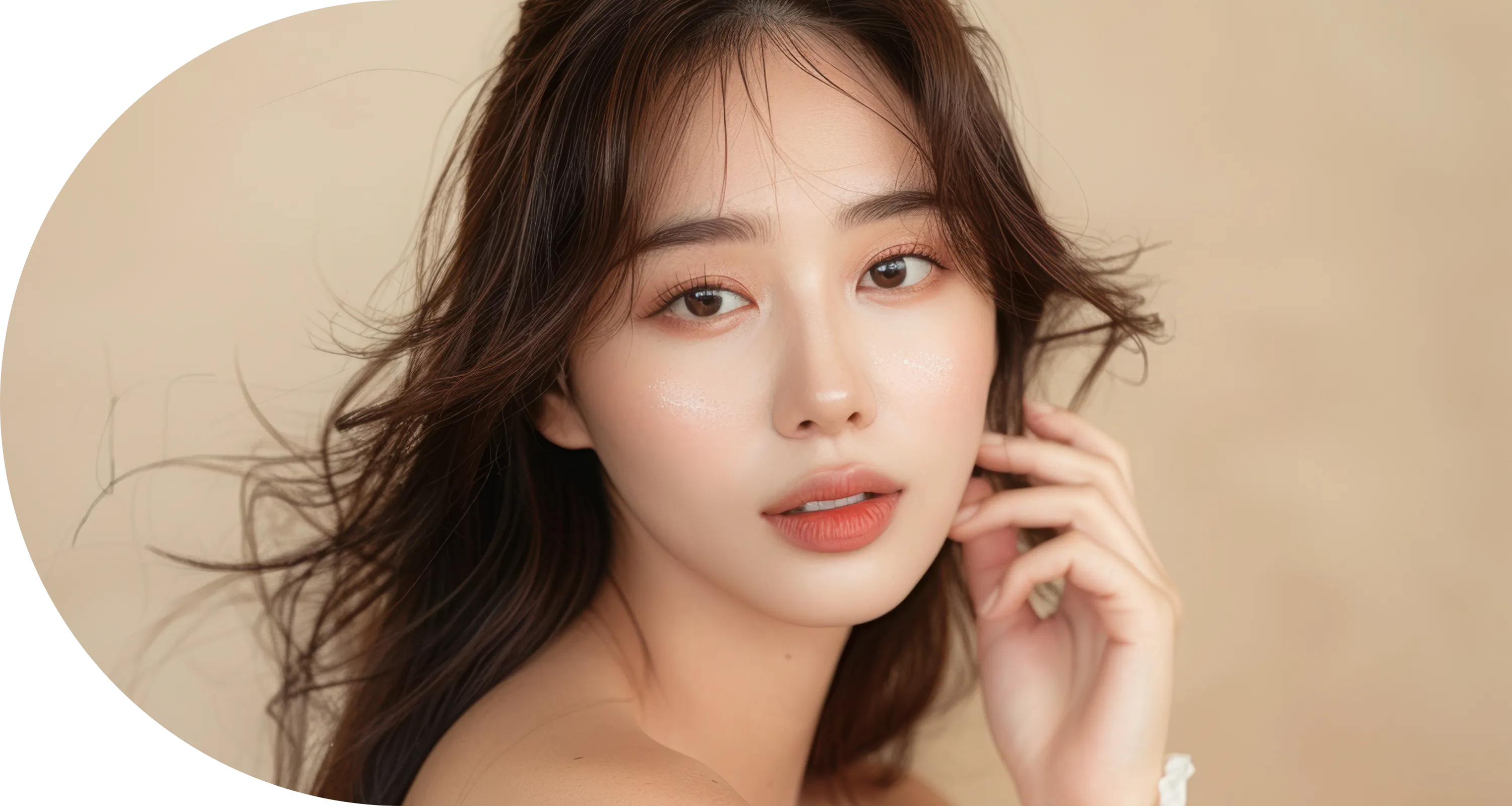 눈꺼풀 처짐 개선 - 상안검 수술 후 자연스러운 결과